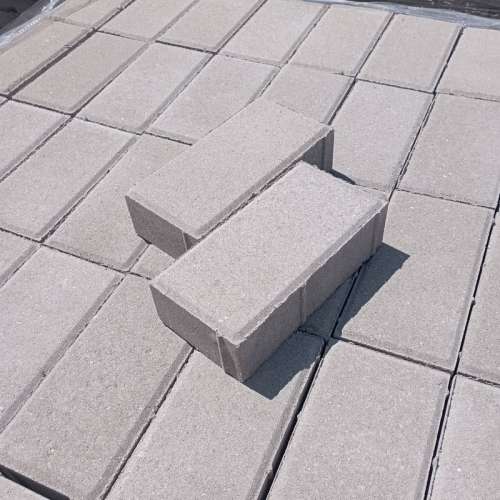 Тротуарная плитка «Кирпичик» (серая)